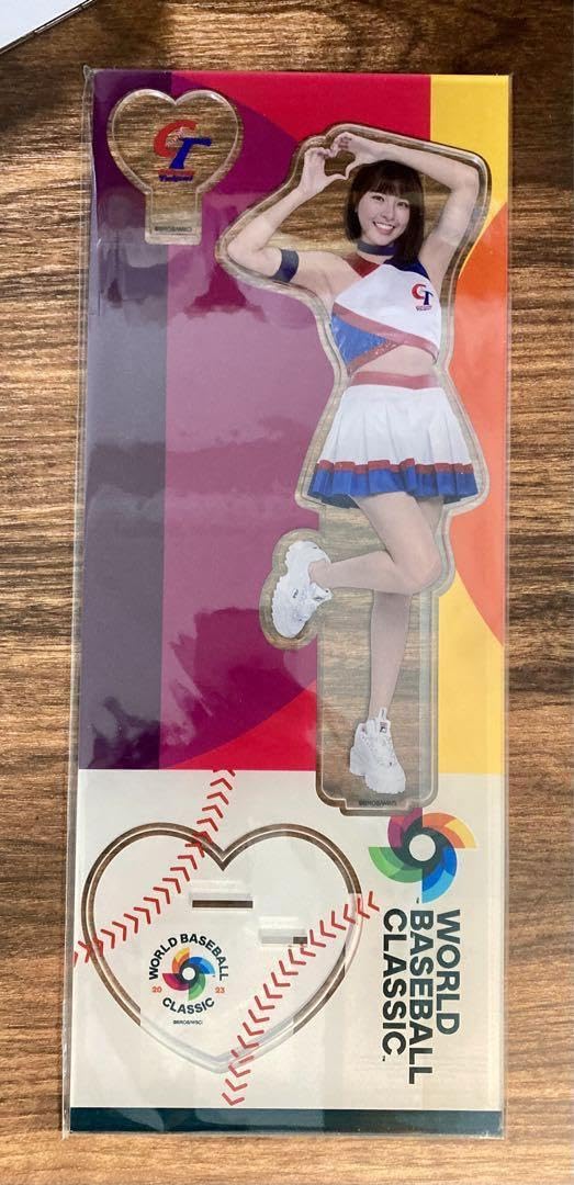 Amazon.co.jp: 台湾レア ?? チュンチュン WBC 特大 アクリルスタンド