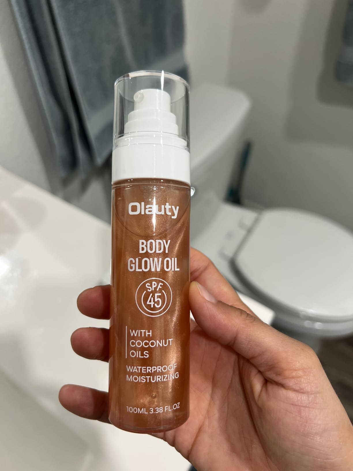 Xiuxixu Sunscreen Body Glow Oil,Broad Spectrum SPF 45,Glitter Shimmer Oil with Sequin Mica,Lightweight Non Sticky Sunscreen with Zinc Oxide Sun-kissed Skin Moisturizer,Beach Essentials (#03 Amber)