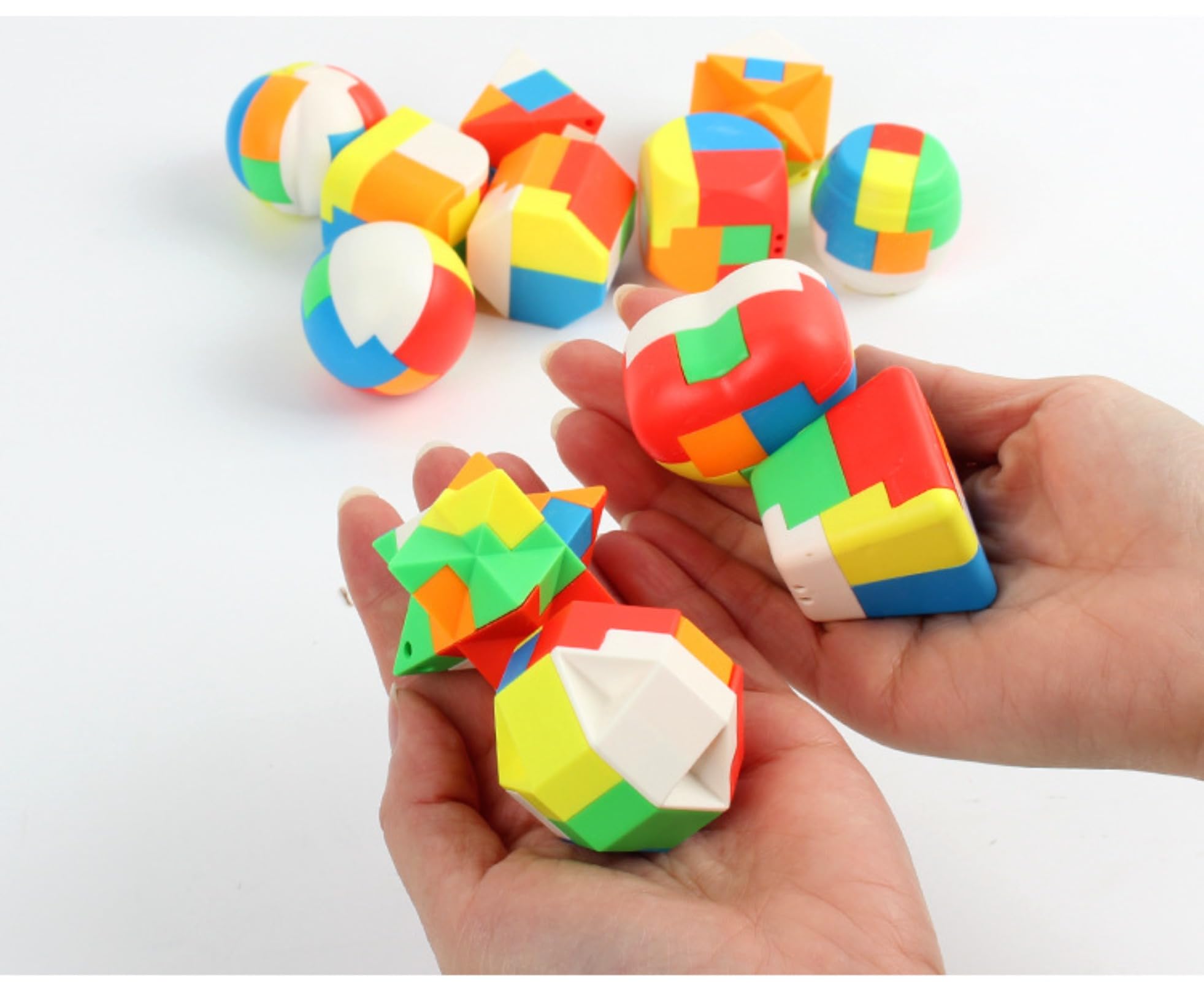 おもちゃ パズル Amazon | RUSRIVE 孔明パズル、鲁班の錠、3D立体パズル・益智玩具の