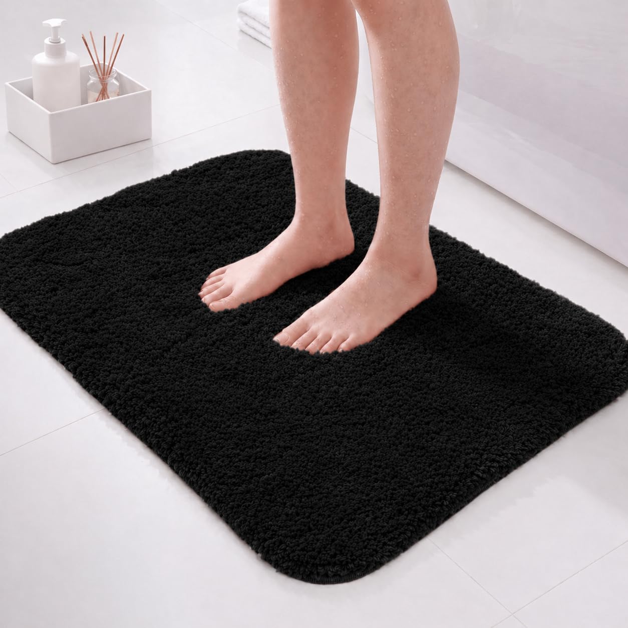 PUFFMAT Microfibre Bath Mat 60 x 40 cm Black, Absorbent Bathroom Rug with Soft Plush Pile and TPR Backing, Machine Washable Compact Bathroom Mat for Shower, Bathtub, Toilet and Guest Bathroom โ image 1