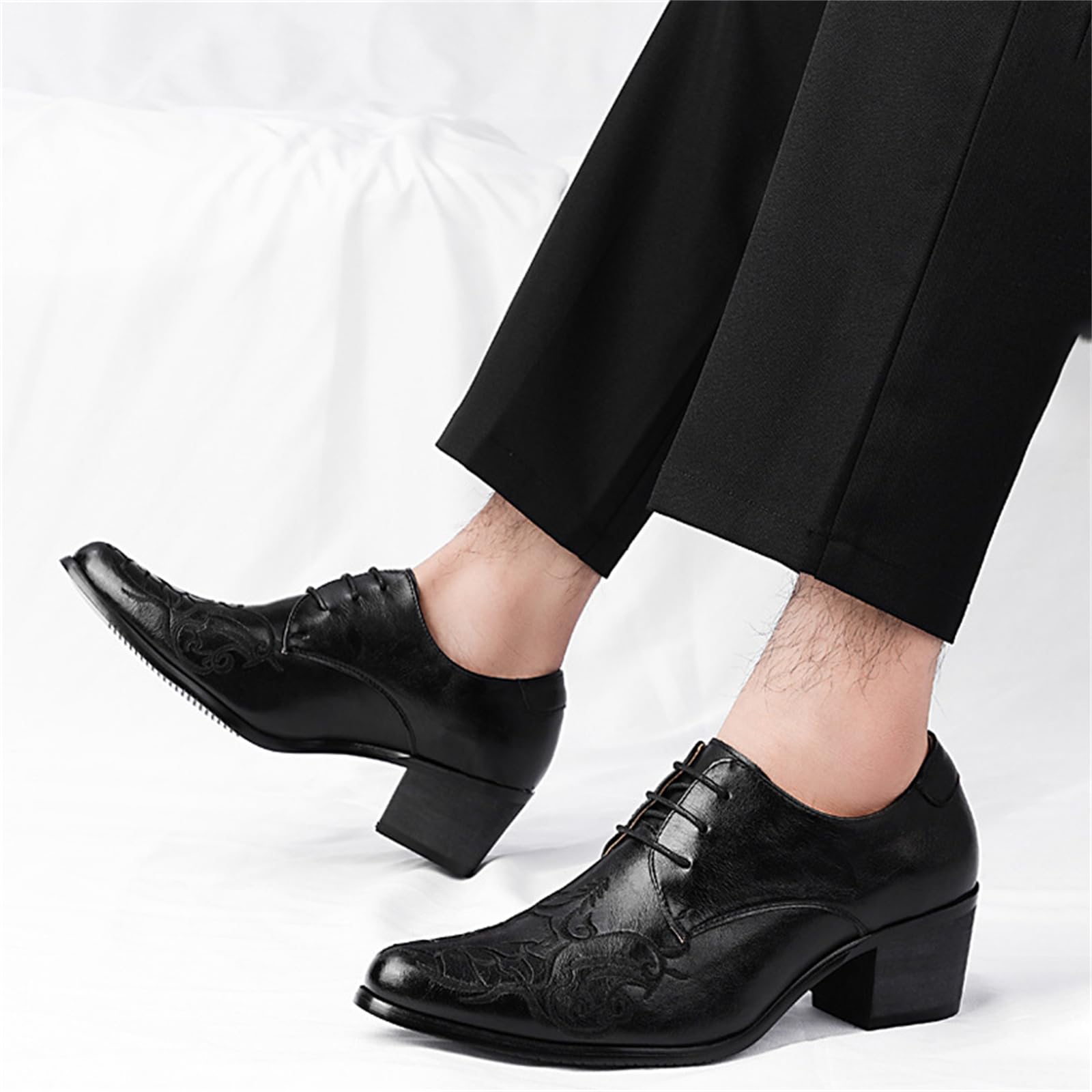 Męskie buty wizytowe ze szpiczastym noskiem buty do tańca na wysokim obcasie sznurowane skórzane retro do biznesu