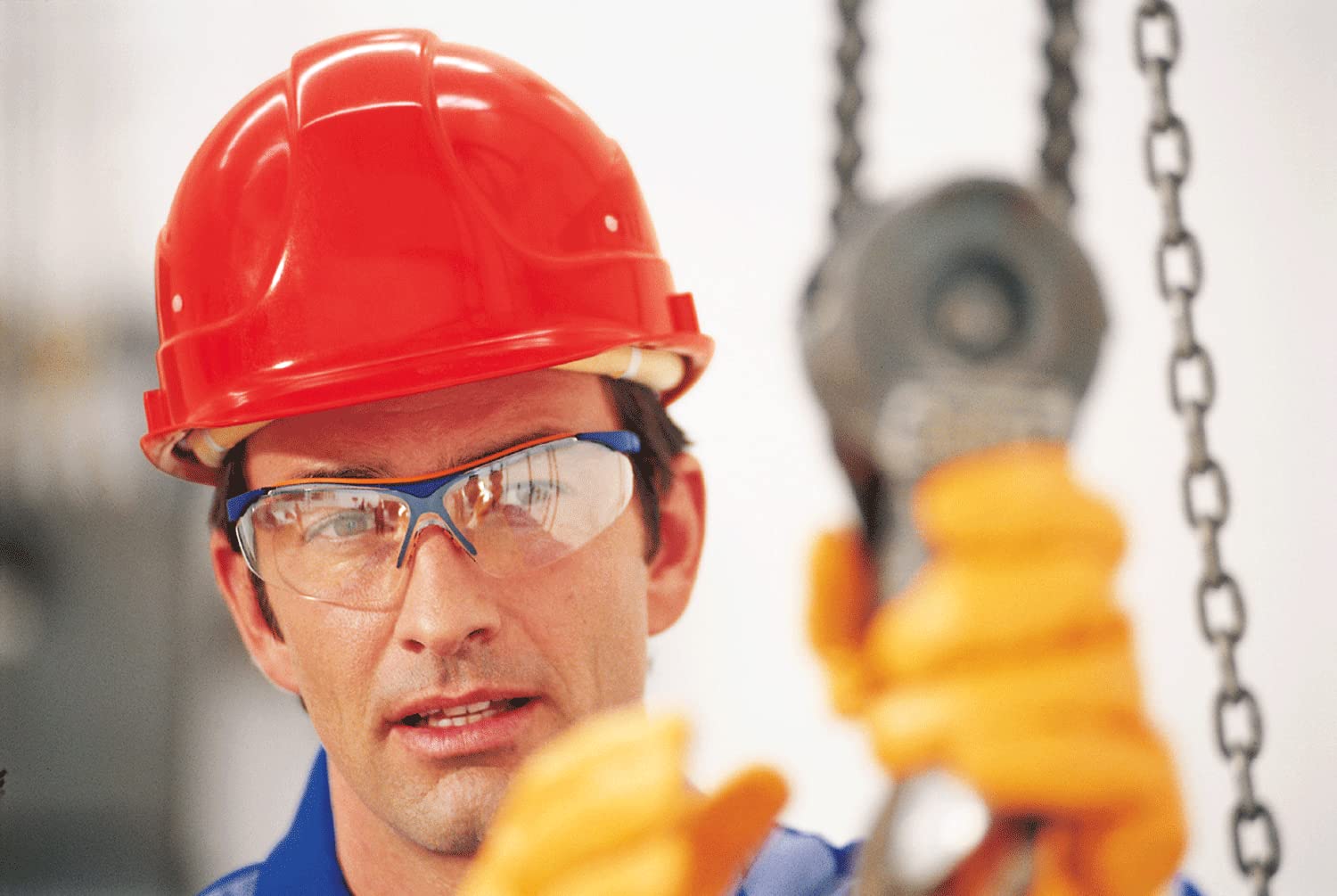 Uvex i-vo okulary ochronne – okulary z pałąkiem – wewnątrz nie parują, na zewnątrz bardzo odporne na zarysowania i chemikalia