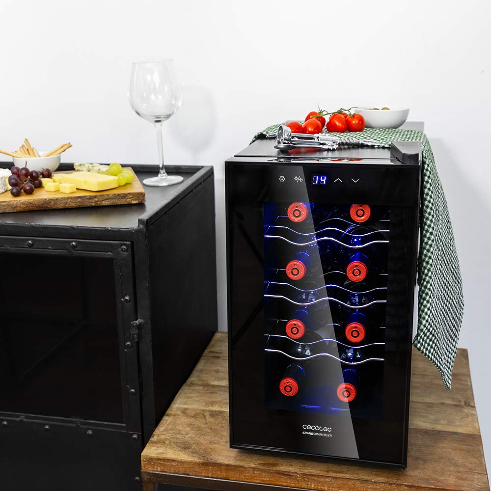 Cecotec Vinoteca Grand Sommelier 800 CoolCrystal. 8 Botellas, Capacidad de 25L, Puerta FullCrystal, Acabado de Espejo, Estantes en Acero Inoxidable, Panel táctil y Pantalla LED