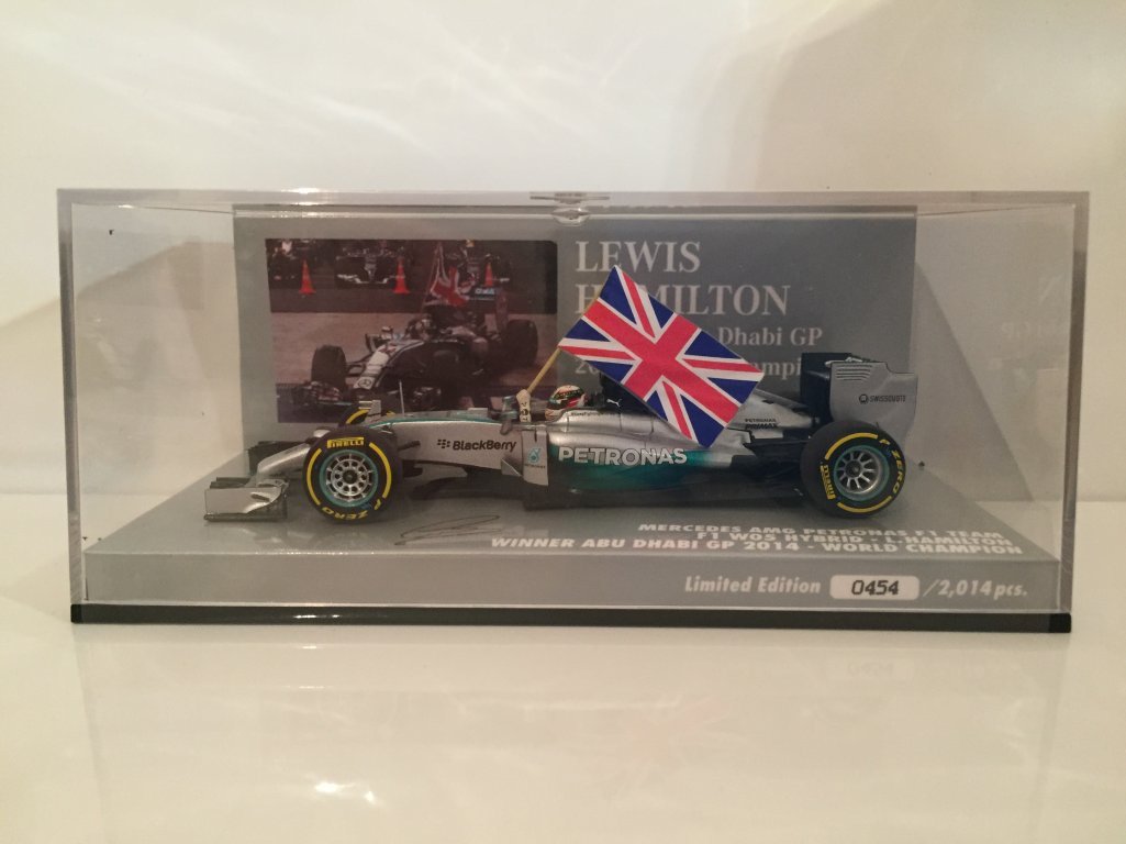 F1 1/43 MERCEDES GP W05 HAMILTON ABU DHABI GP WORLD CHAMPION 2014 MINICHAMPS eBa F1 1/43 MERCEDES GP W05 HAMILTON ABU DHABI GP WORLD CHAMPION 2014 MINICHAMPS eBa