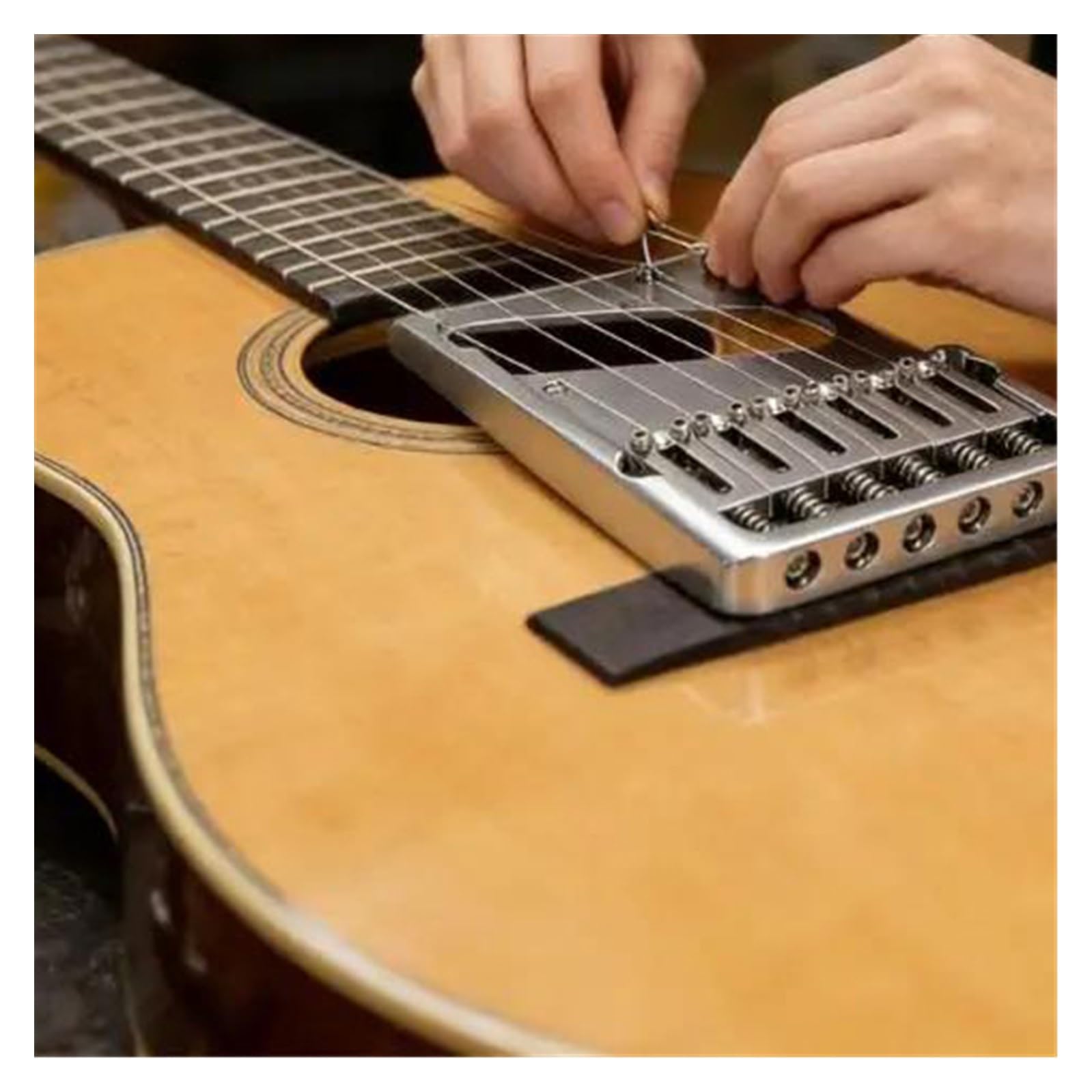 Mostki Gitarowe Do Instrumentów Muzycznych Są Wyposażone W Regulowane Mosiężne Siodełka