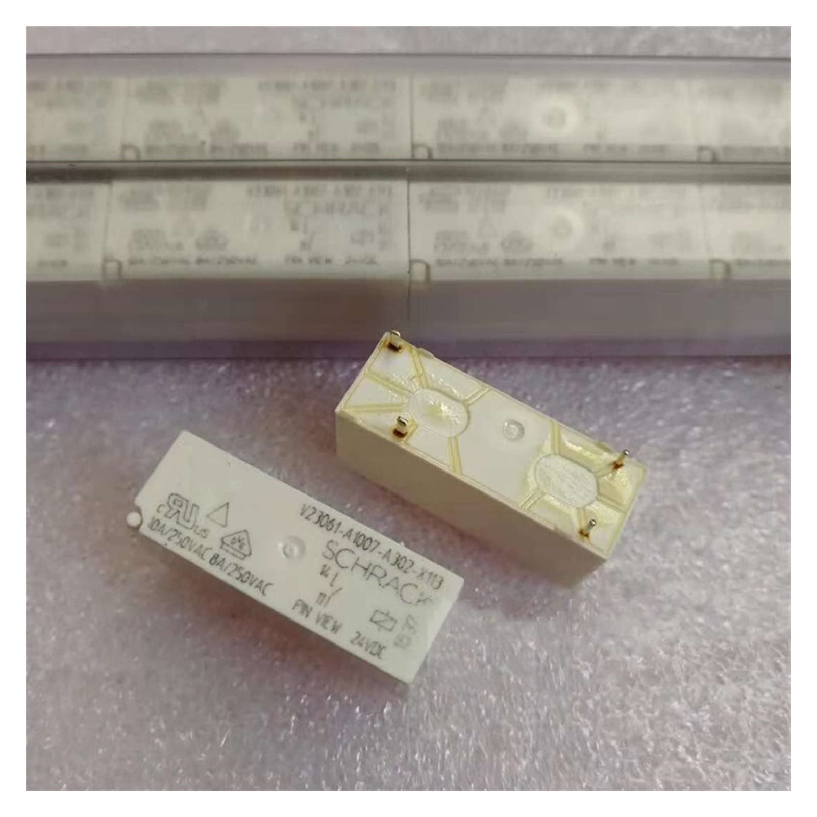 Relais V23061-A1007-A302-X113 24V 8A ICOBES composant electronique 4PIN lot de 10