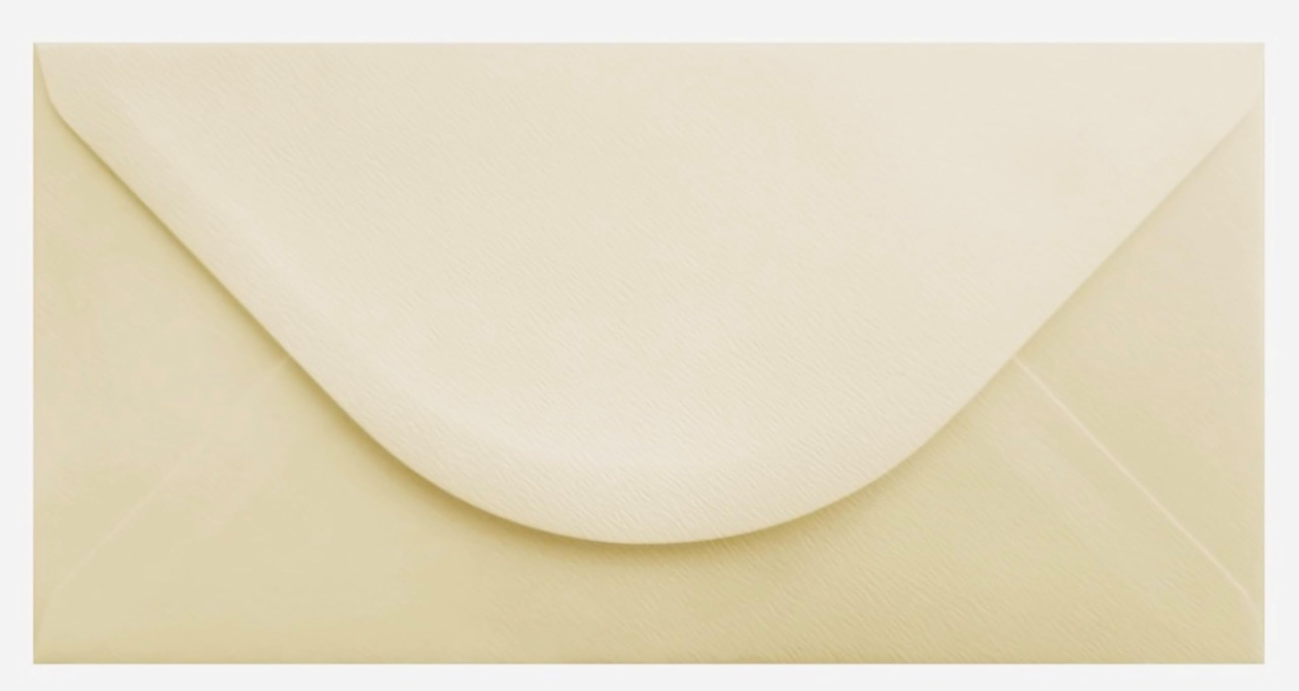 25 Pack DL Ivory Cream Envelopes – 110mm x 220mm – Gummed 100gsm
