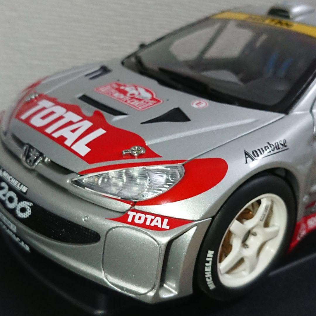 Amazon.co.jp: 絶版1/18オートアート プジョー206WRC : おもちゃ
