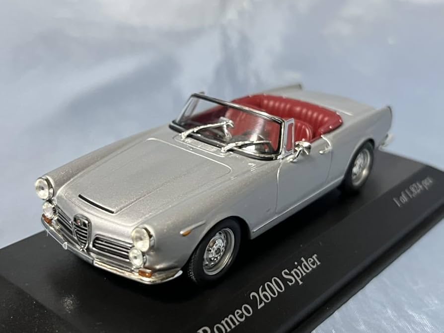 Amazon | ミニチャンプス 製アルファロメオ 2600 スパイダー1964年