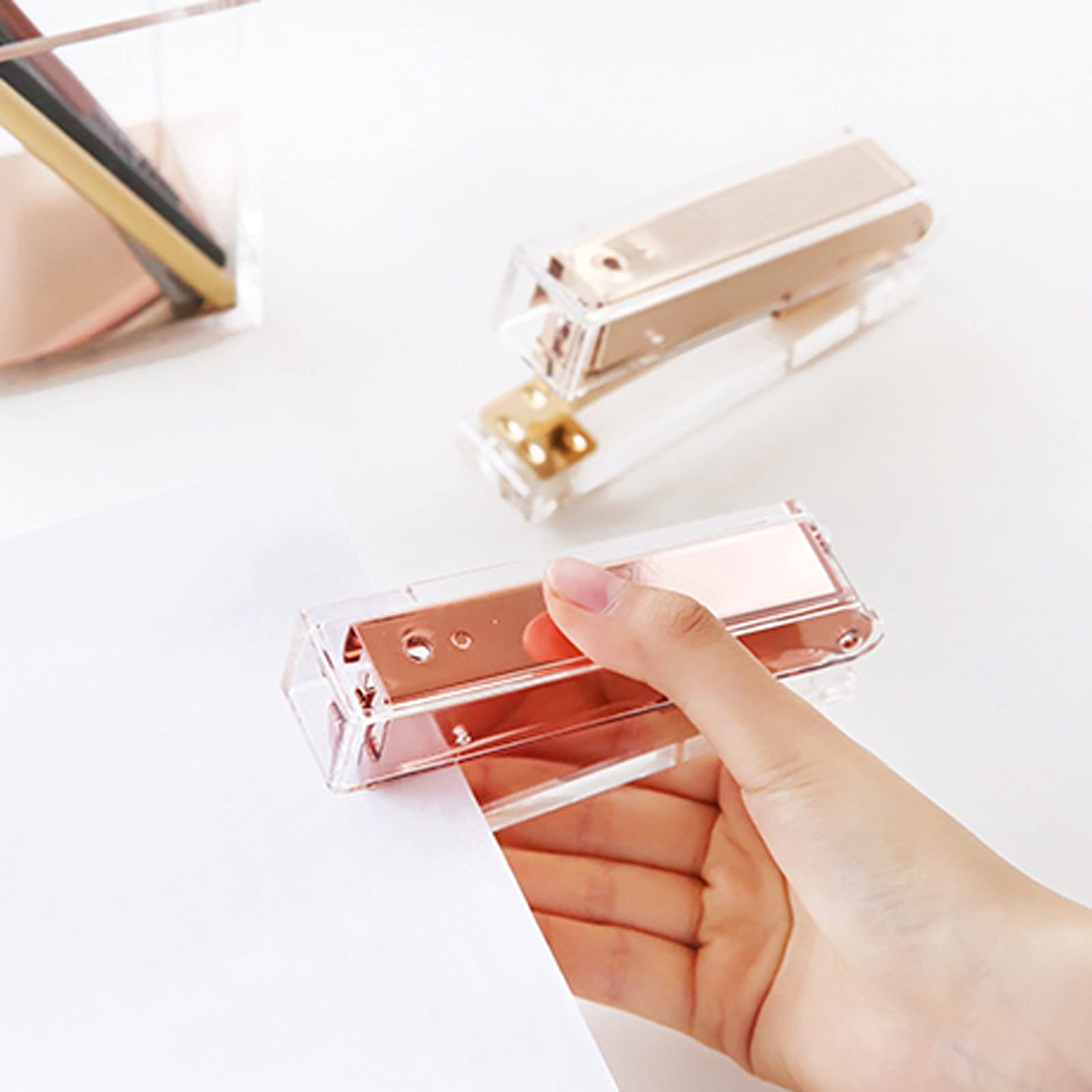 TOMYEUS Hefter Hefter Handheld Hefter Metall Acryl Hefter 24/6 26/6 Fügen Sie 1000 stücke Heftklammern Home Office Supplies Rose Gold Gold Heftklammern (Color : Rose Gold Stapler)