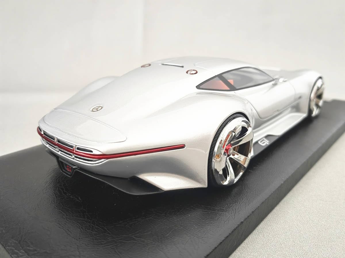 Amazon.co.jp: 1/18 Benz AMG VISION GT Silver : Hobbies
