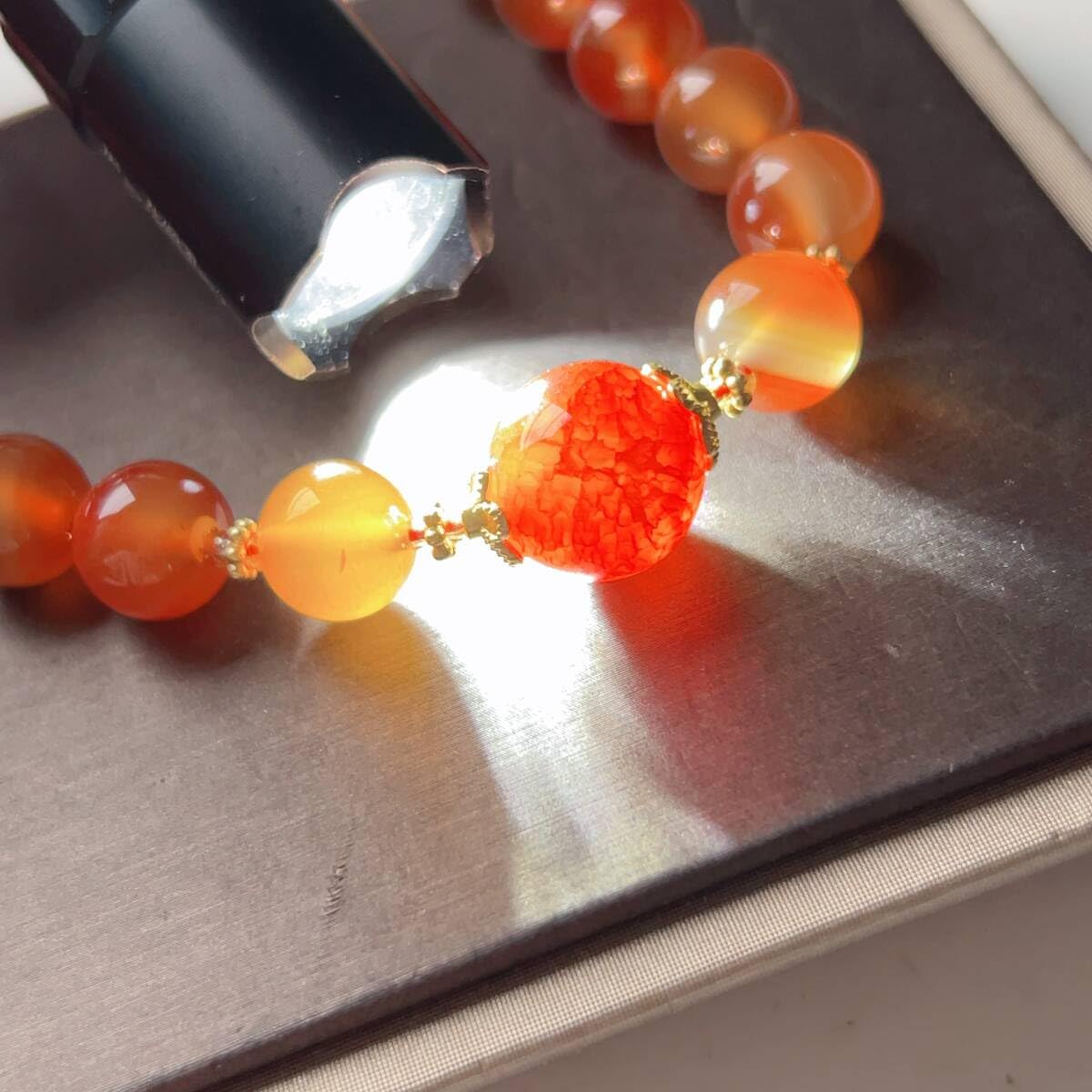 Amazon.co.jp: 赤瑪瑙+龍鱗瑪瑙1粒レッドメノウアゲートネックレス