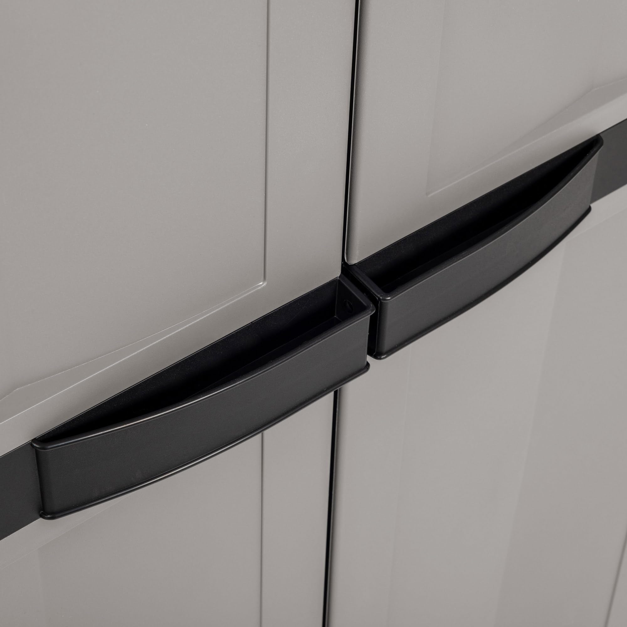 Toomax Armadio Trend Midi Portascope nero/grigio basalto con 4 ripiani regolabili, 65x37x165h cm in plastica riciclata, portattrezzi resistente ideale per garage e spazi esterni