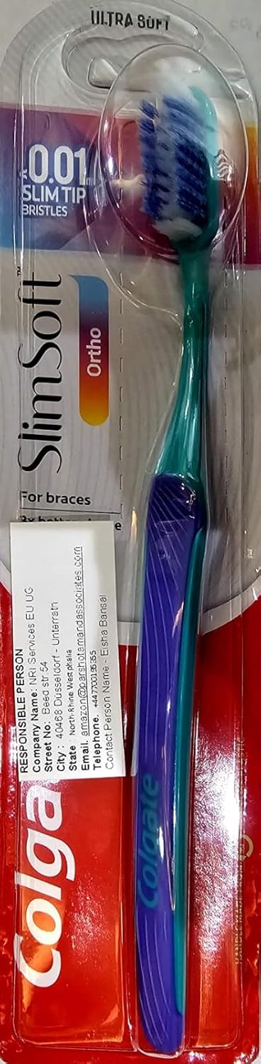 Colgate SlimSoft Charcoal Infused Bristles for Deep Cleaning Pack of 7 Pcs