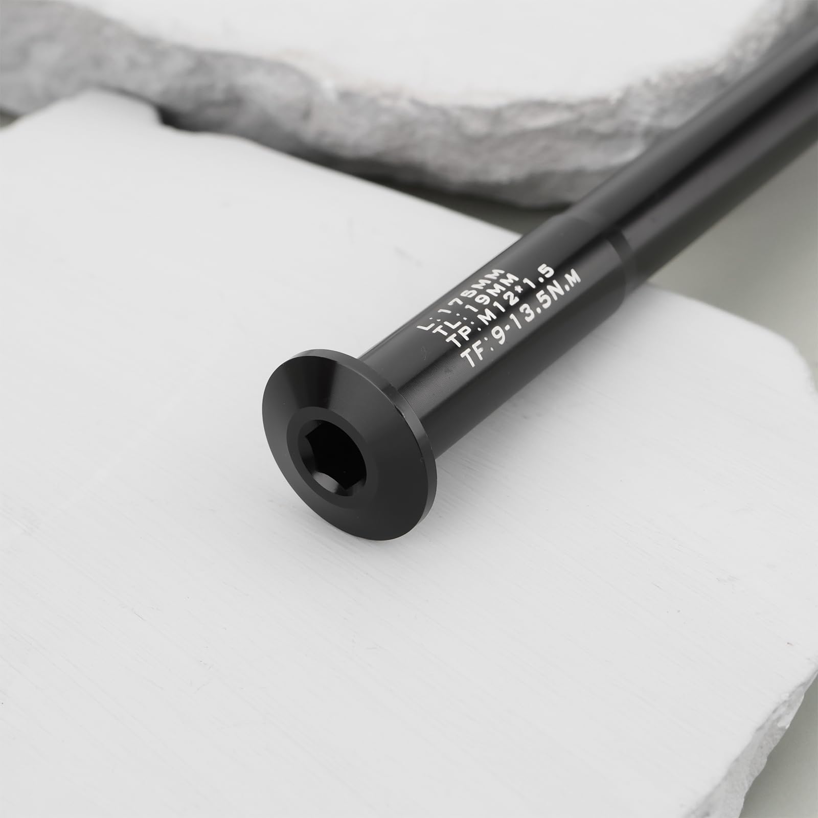 Oś tylna rowerowa M12x1.5 Długość 175mm Adapter aluminiowy do piasty rowerowej do rowerów górskich i szosowych, kolor czarny