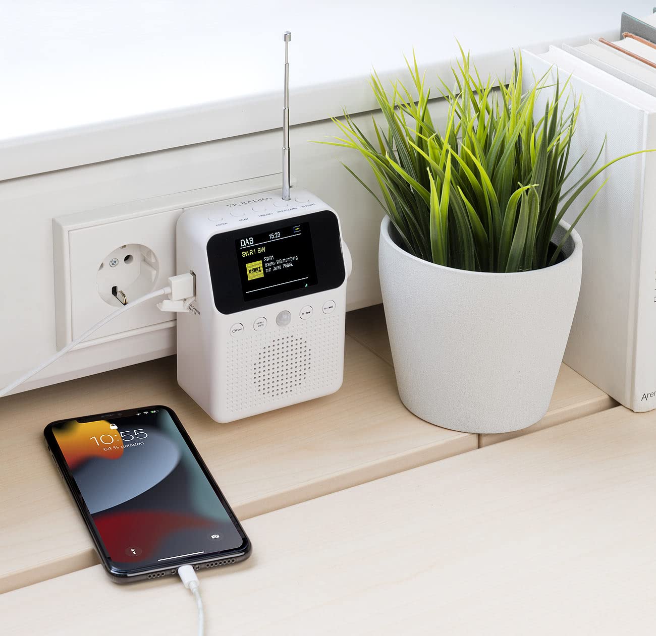 VR-Radio Badradio: 2in1-Steckdosenradio mit DAB+, Bluetooth, Bewegungsmelder, Akku, 8 W (Radio mit Bewegungsmelder fürs Bad, Badradio mit, WC)