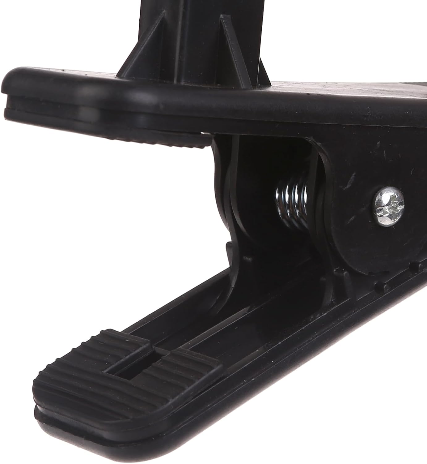 Small Clip On Fan USB Fan Powerful Desktop Table Fan Clip USB Desk Fan with Clamp Quiet Oscillating Fan for Car