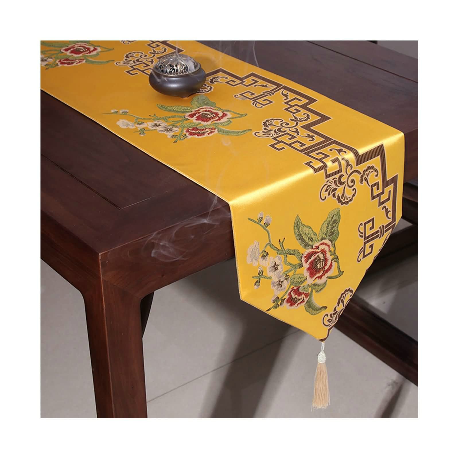 Chemin de table brodé fleurs jaune raffinement de la table française - 8