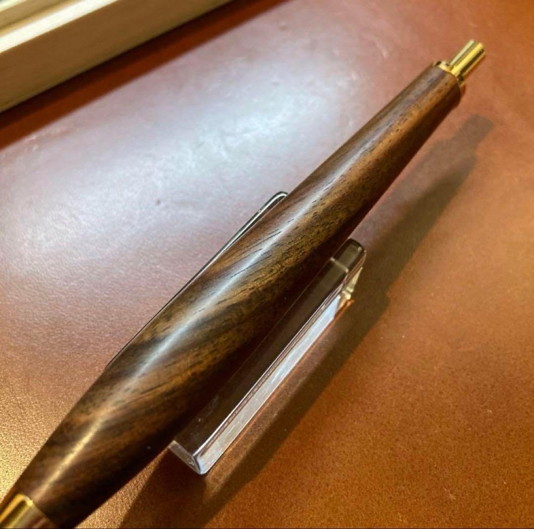 木軸シャープペンシル 0.5 金杢犀　本紫檀オーロラ杢 木軸シャープペンシル 0.5 金杢犀 本紫檀オーロラ杢 木の