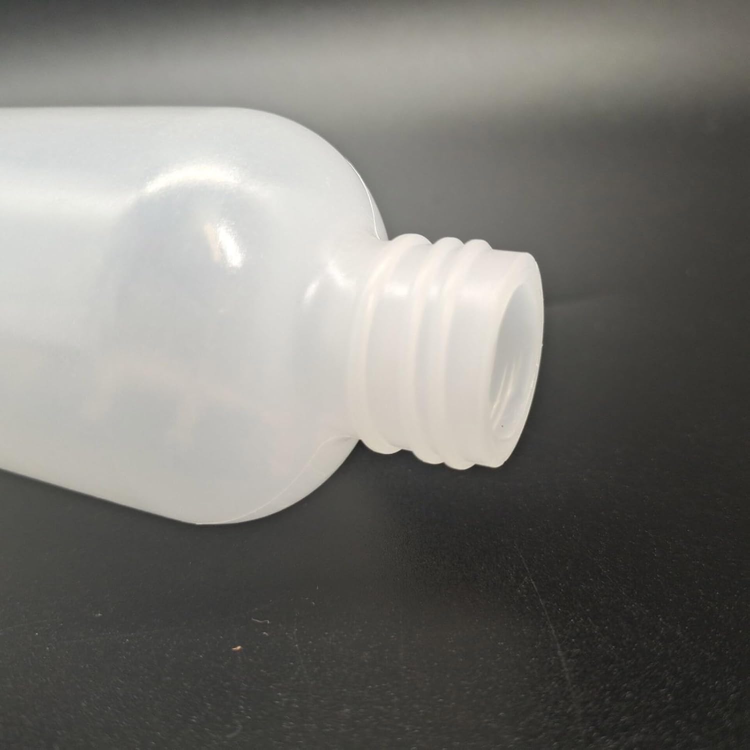 Hair Dyes Bottles Applicator Bottle with Tip Small Container Hair Dyes Bottles with Graduated for Liquid Storage