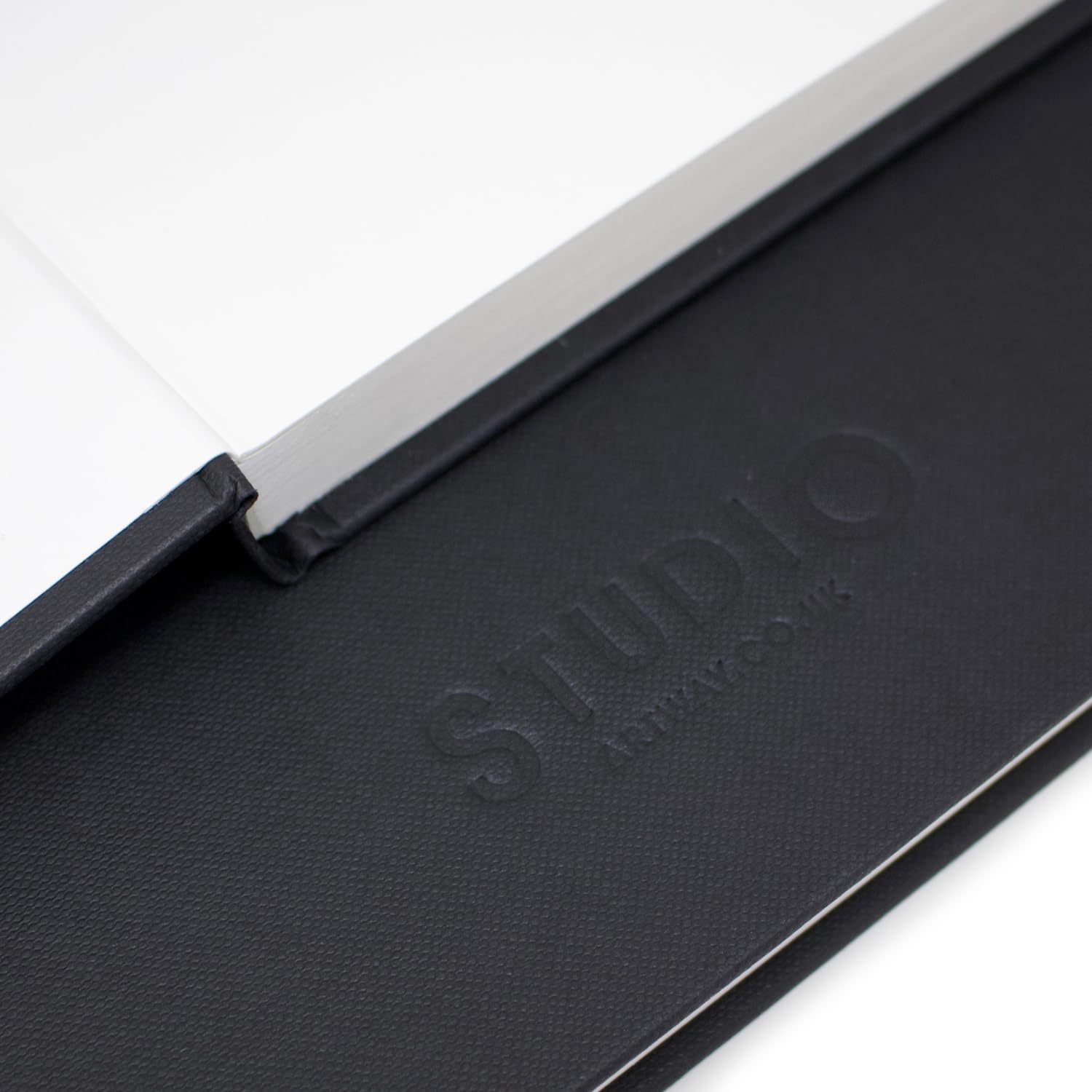 Artway Studio - Casebound A5 Sketchbook - Landscape - 92 Sides/46 Pages of 170gsm Cartridge Paper - Black Hardback Sketchbook - Image 3