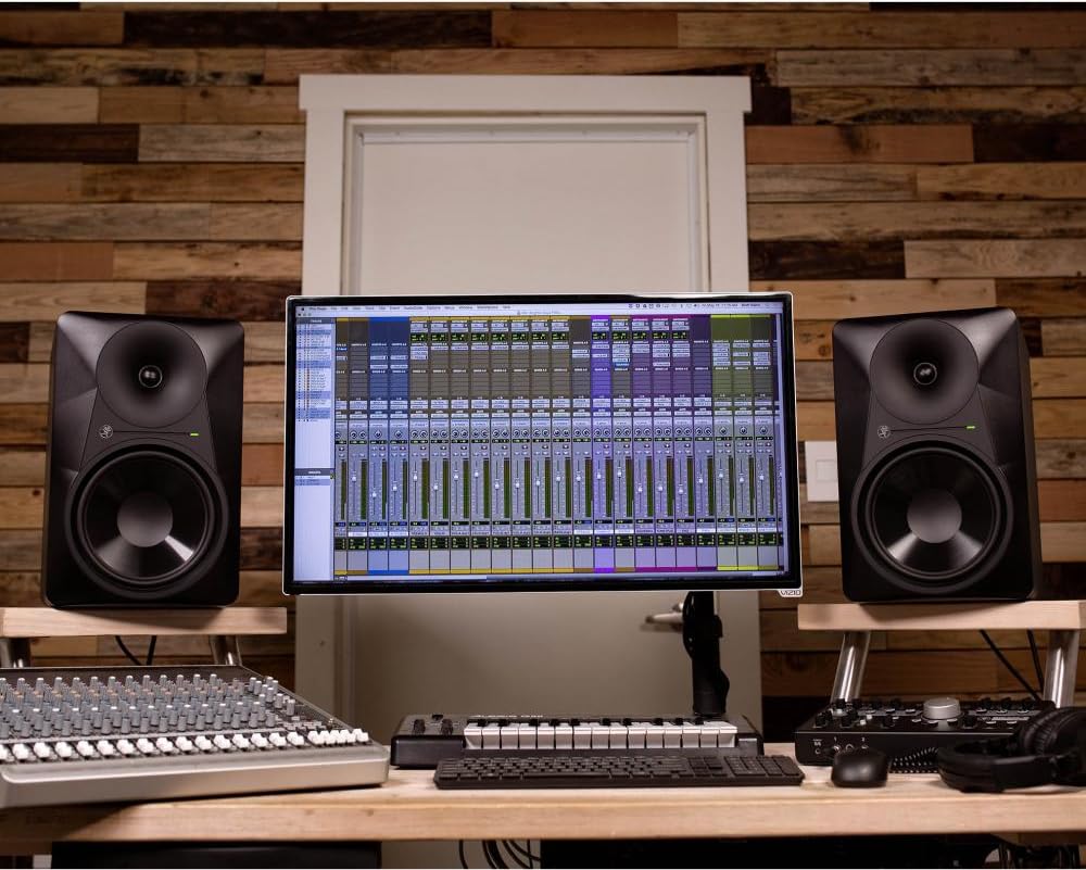 Amazon.com: Mackie MR524 -Channel Studio Monitor : Musical Instruments