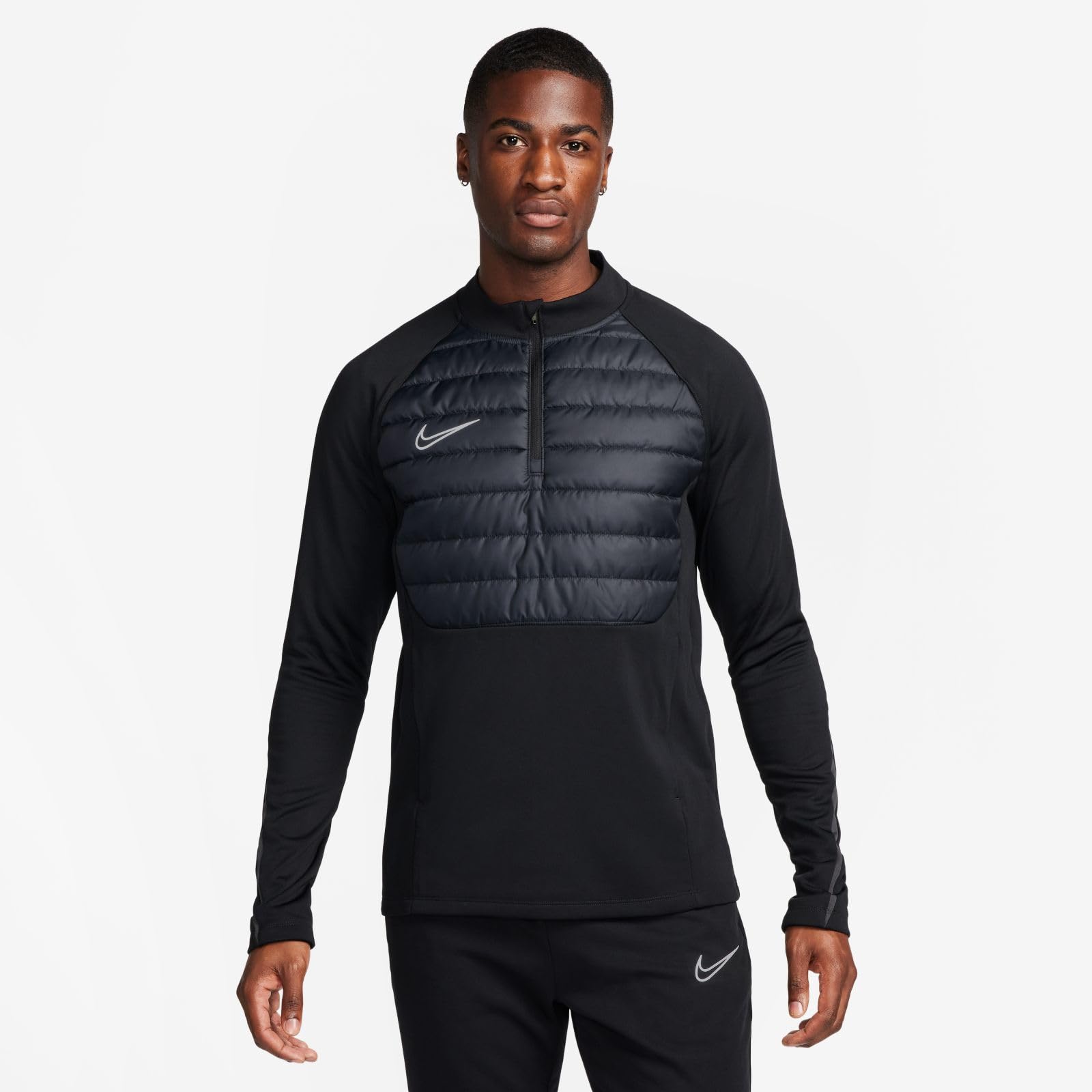Nike Academy Winter Warrior Therma-FIT Global Fußballoberteil mit Halbreißverschluss für Herren, FB6816