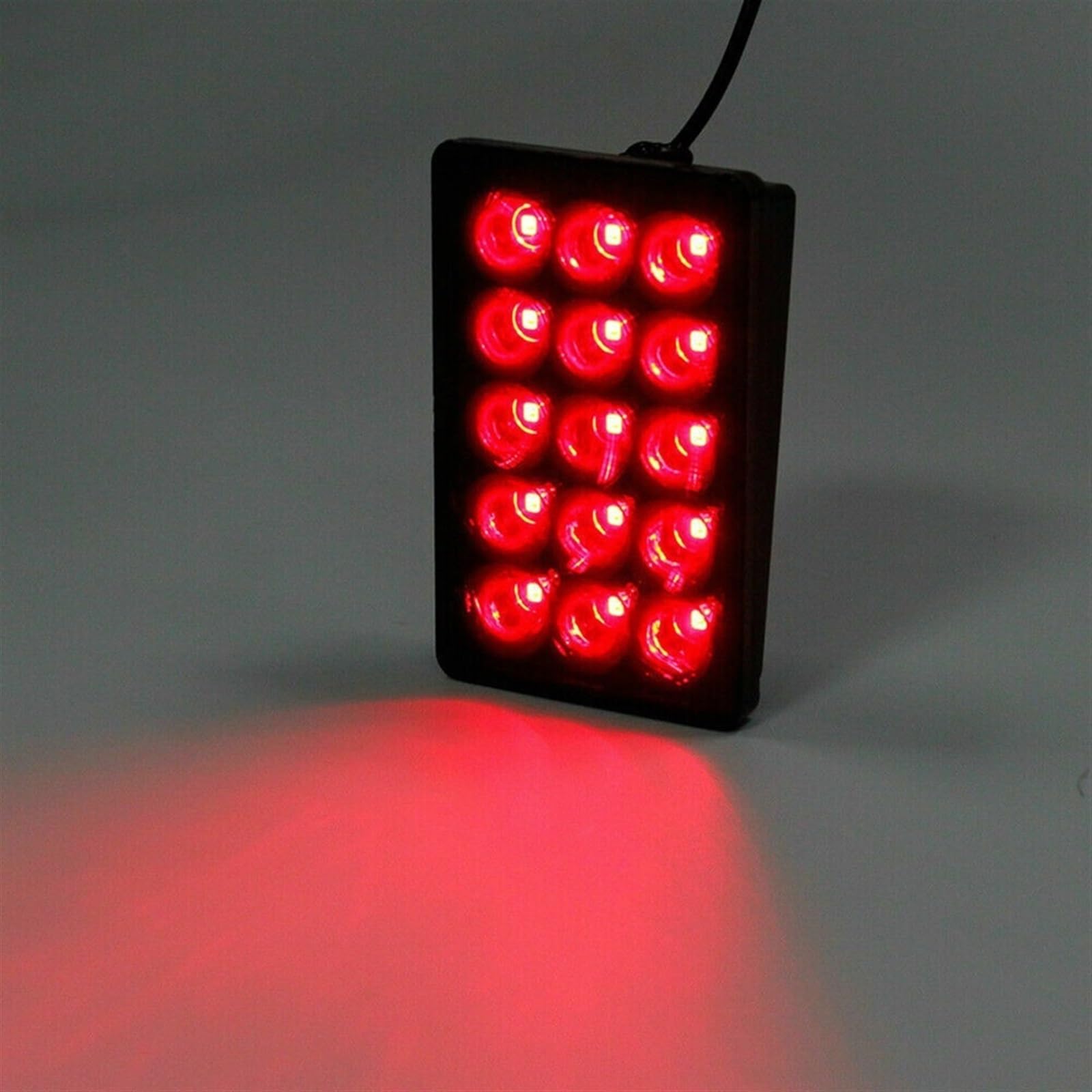 Generico Luce freno Posteriore 3a terza luce stroboscopica lampeggiante freno di per coda arresto 12V luci universali per auto per lampada segnalazione rosso/nero stile F1