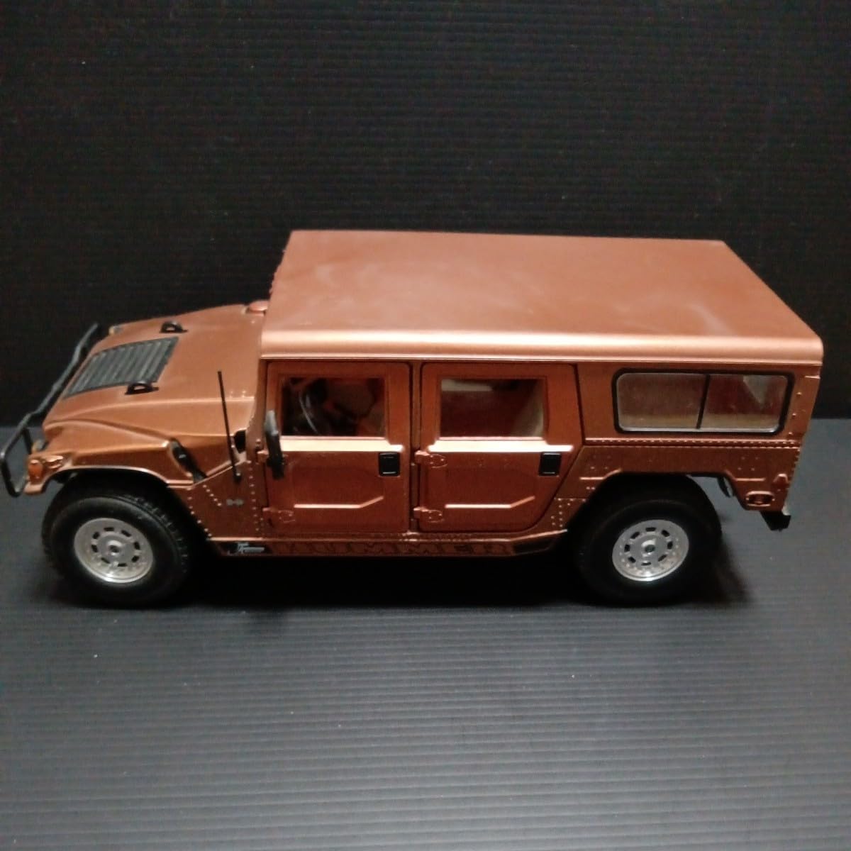 Amazon | ○ Maisto「1/18 HUMMER」マイスト ハマー ミニカー