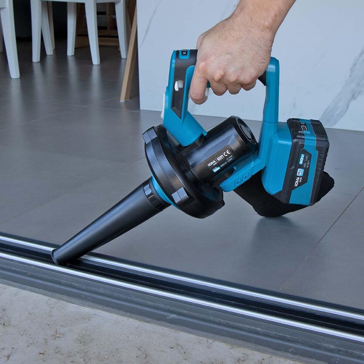 ASPIRADOR SOPLADOR 20V (SIN BATERÍA NI CARGADOR) 97x93cm KOMA TOOLS PRO SERIES BATTERY