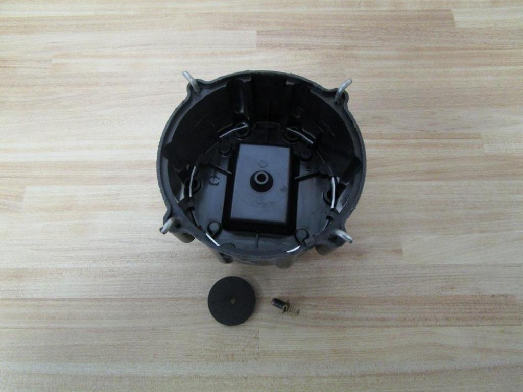 Amazon.com: Hyster 288033 Distributor Cap Hy-0288033 : Automotive