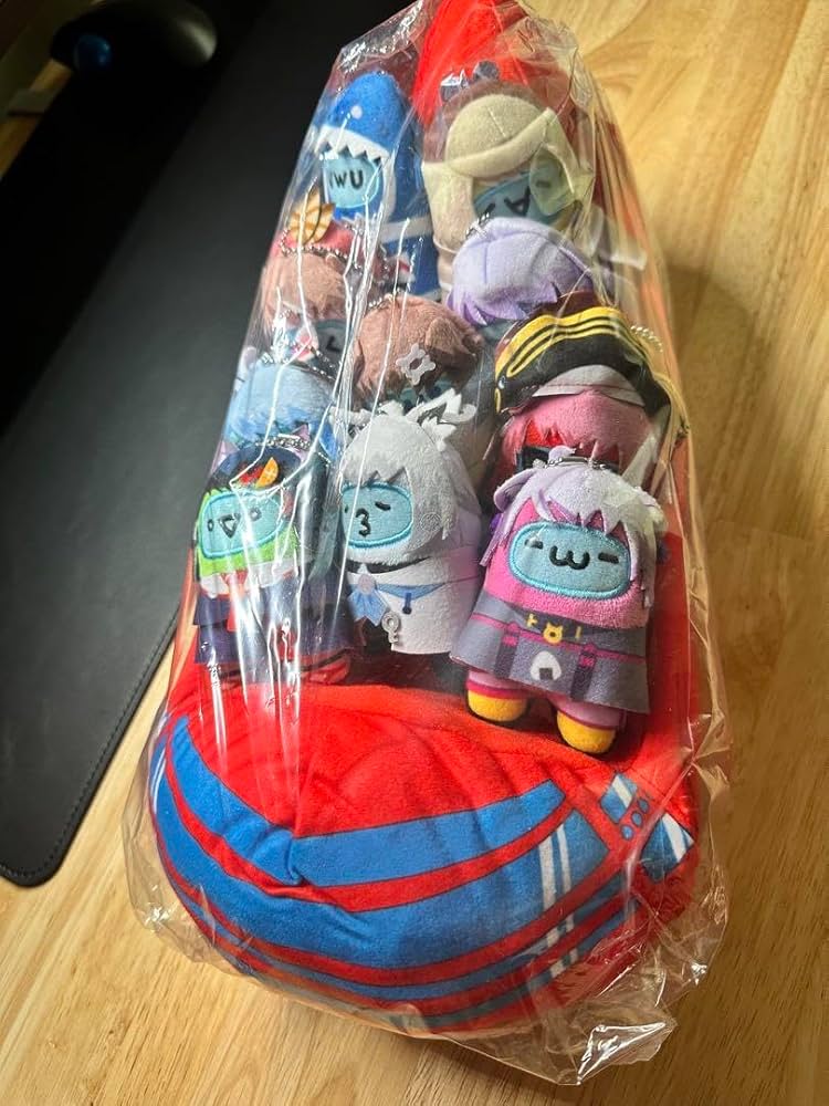 Among Us x hololive ホロクルーぬいぐるみセット Amazon.co.jp: ホロライブ among us ぬいぐるみセット