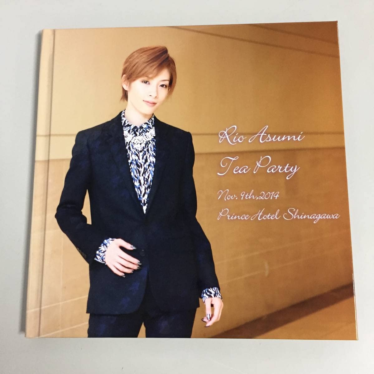 Amazon.co.jp: DVD フォトブック 明日海りお お茶会 tea party 2014 11