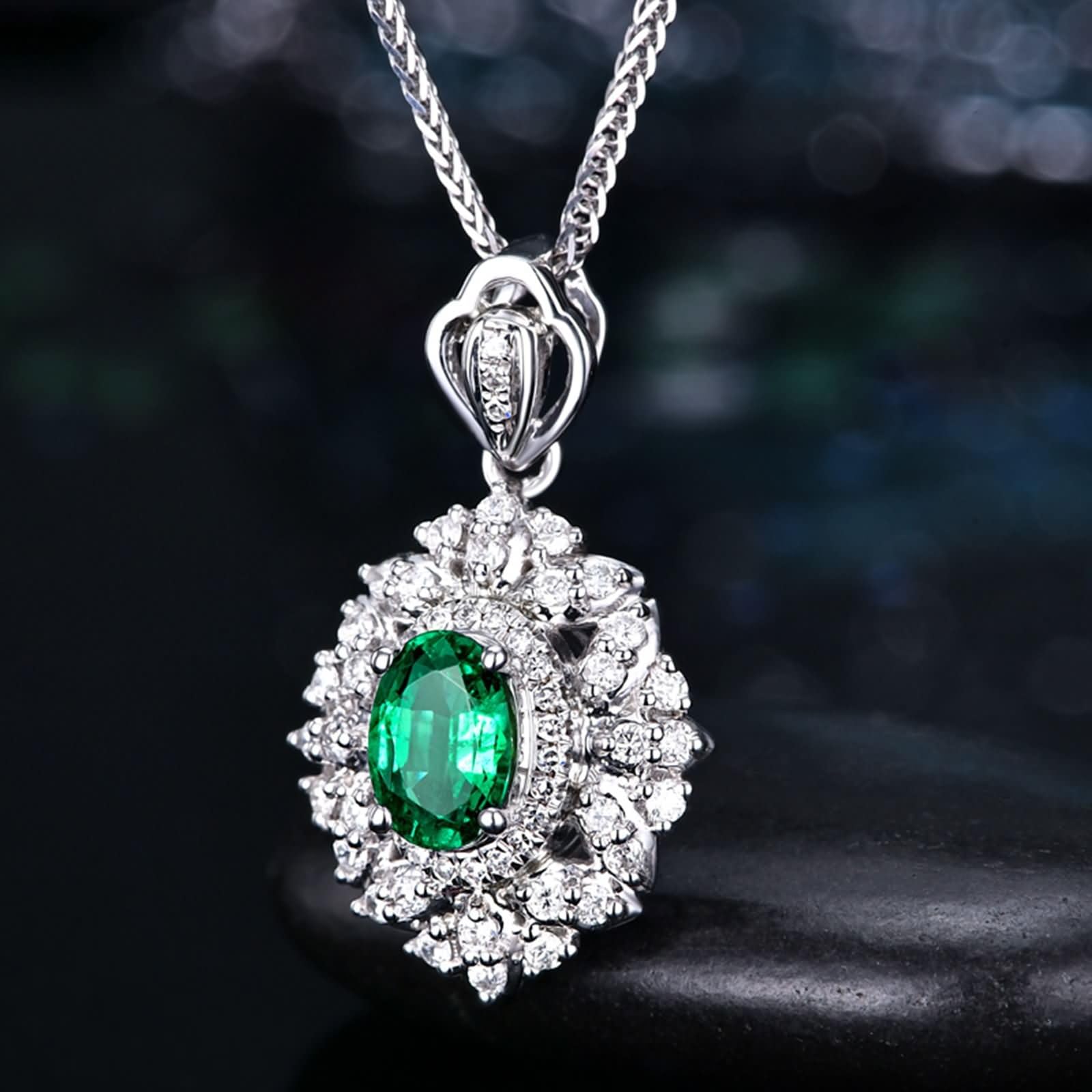9K / 14K / 18K White Gold Necklace for Women, Flower and Oval with 1.02ct and Diamond Emerald, Pendant Necklace Silver Green Women