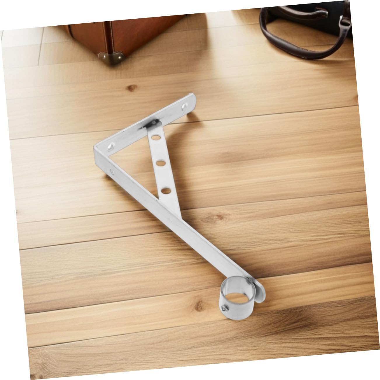2pcs Closet Rod Support Brackets Heavy Duty Stainless Steel Wall Mounted Triangular Shelf Holders for Efficient Drying of Items Like Bedding