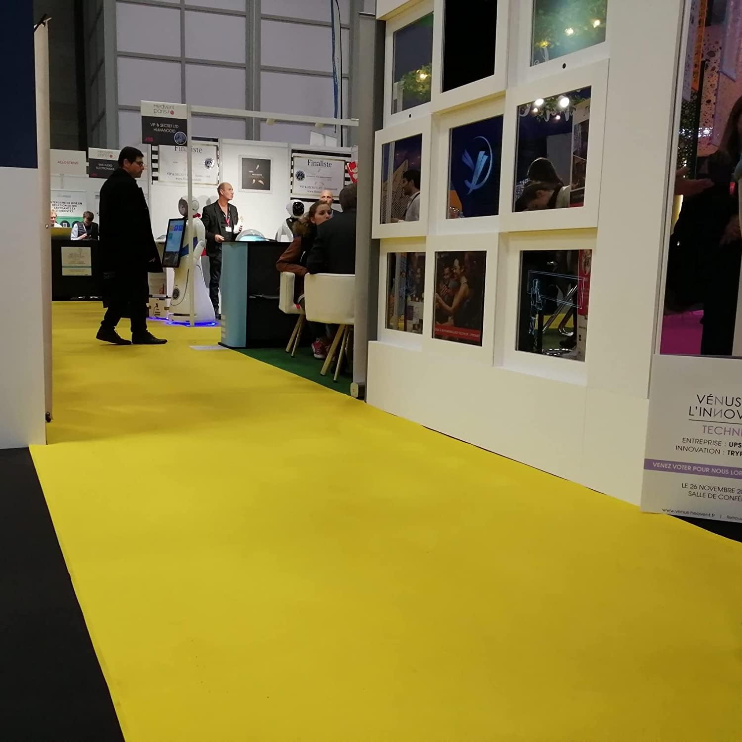 MadeInNature - Tappeto in moquette per eventi versatili: mostra, compleanno, gala - Anti-fuoco - Tappeto riutilizzabile (giallo 2 x 8 m)