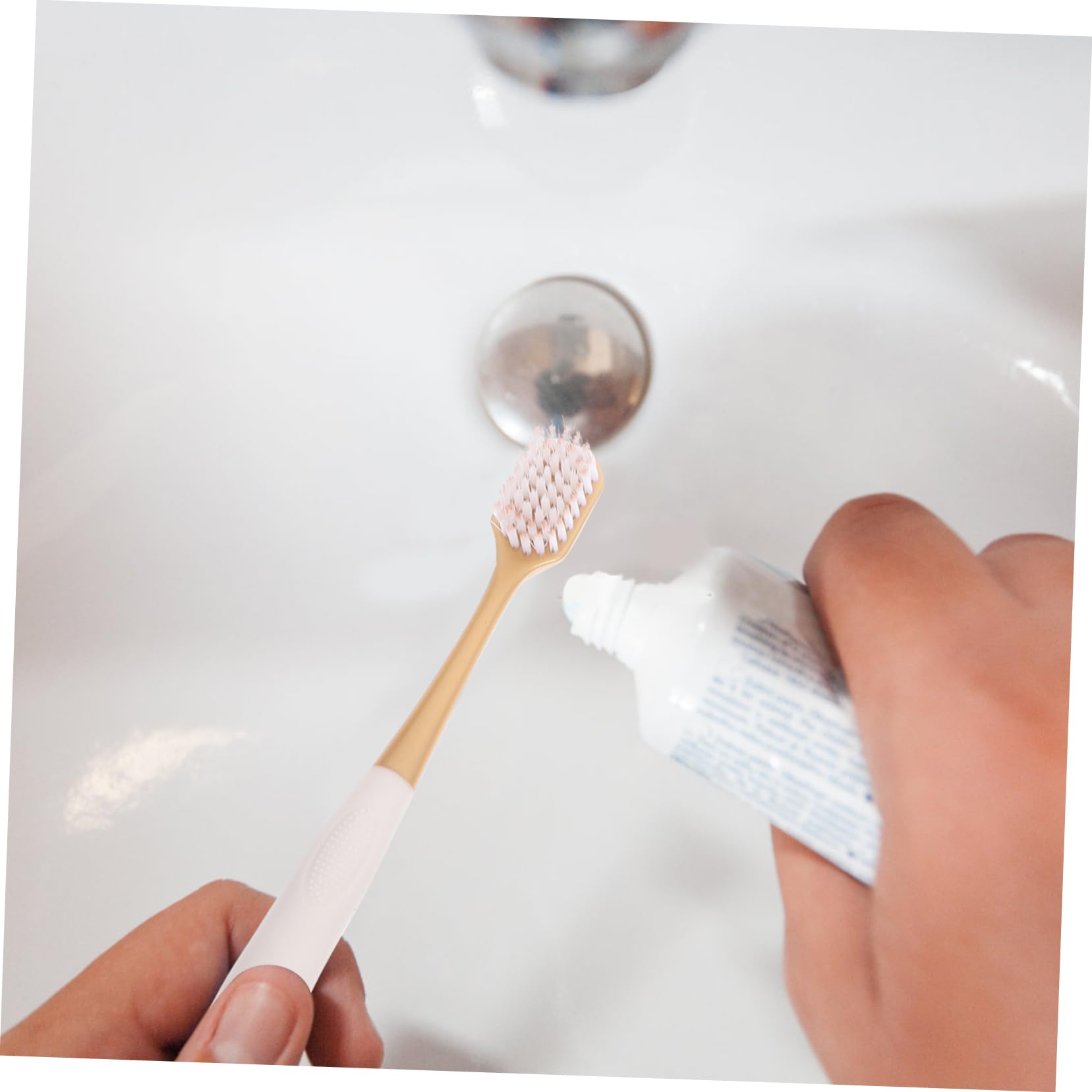 COLLBATH 36 Stück Packung Haushaltszahnbürsten mit Breitem Kopf aus Pp Tpr und Pbt Weiche Borsten für Empfindliche Zähne und Tiefenreine Mundpflege zu Hause