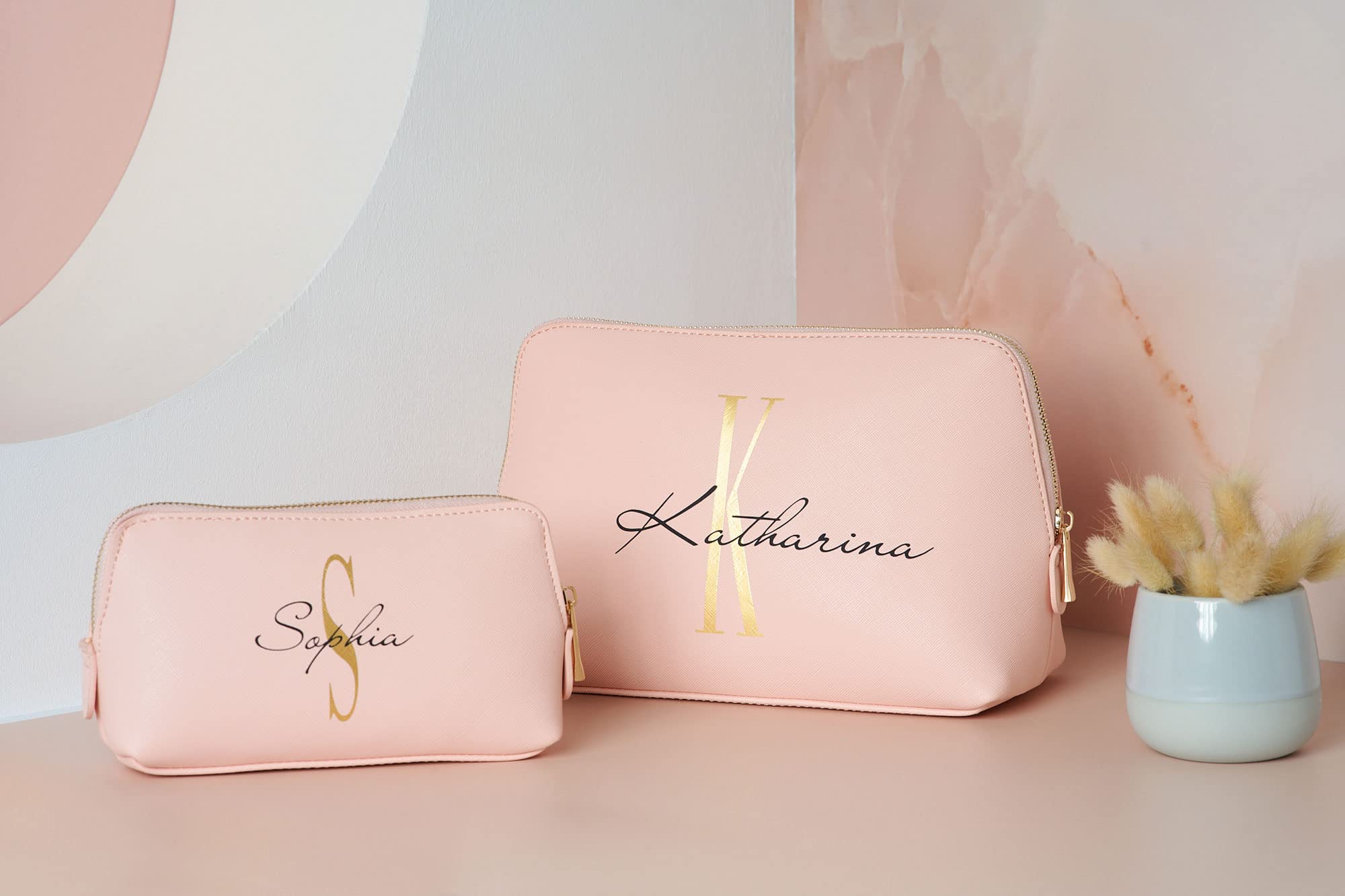 Kulturtasche mit Initiale und Namen, personalisierte Schminktasche, Beauty Bag in Zwei Größen, Kosmetiktasche mit Wunschnamen (Große Tasche - L)