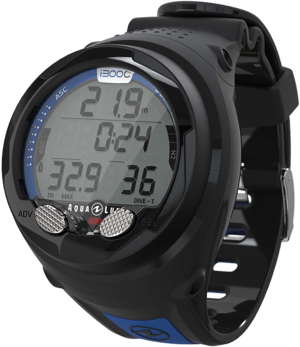 Aqualung i300C Dive Computer on a diver's wrist