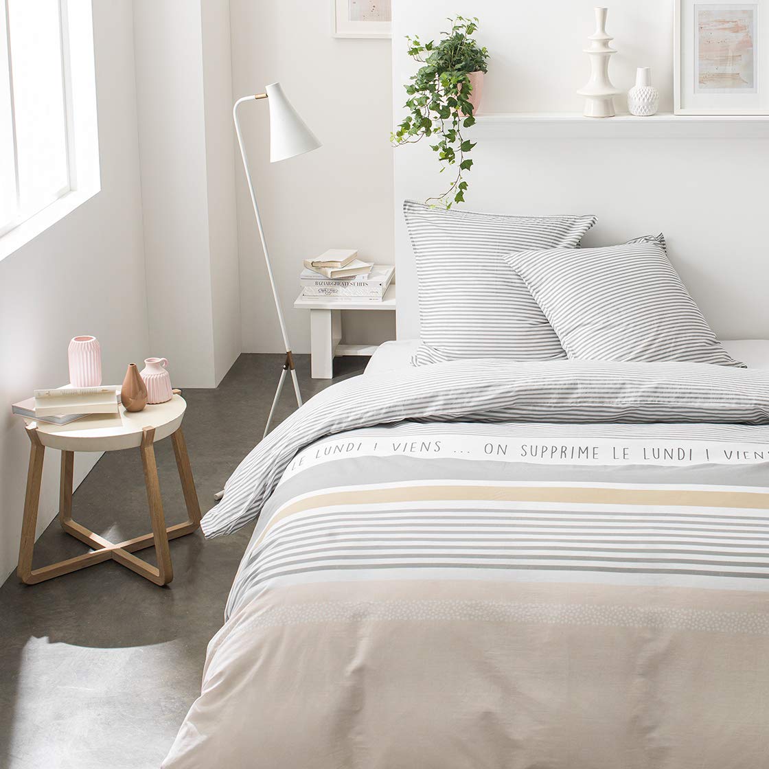Juego de cama de 240 x 220 cm color gris para renovar tu cuarto de invitados