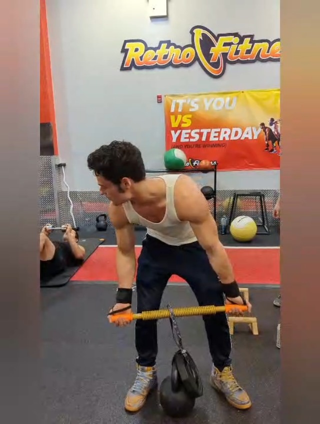 Watch HAOYING Gold 110kg Super Heavy Duty Power Twister on Amazon Live