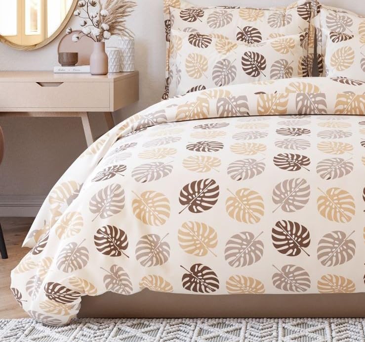 Image of DECOMIZER Super Soft Glace Cotton King Size AC Comforter || Blanket || Duvet with 1 King Size Elastic Fitted Bedsheet 72 inchX78 inch Inch and 2 Large Pillow Cover - 4 Piece Comforter Set - Paan Patta