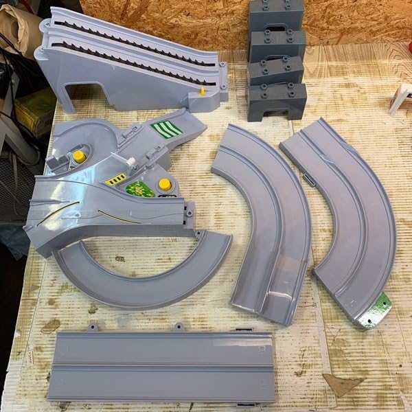 Amazon.co.jp: トミカ タカラ トミー 高速道路 ぐるぐる