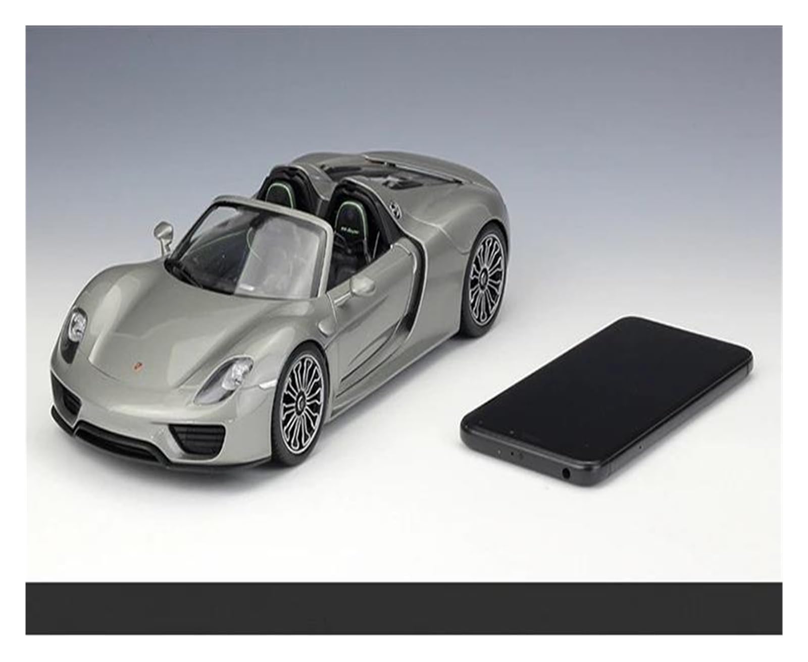 Amazon | ダイキャストカー 1:18 ポルシェ 918 スパイダー合金スポーツ