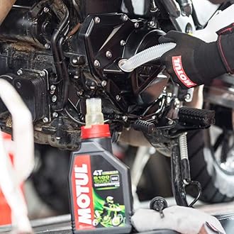 Motul 5100 4T 15W50 Synthetic Blend Motorcycle Oil For Road & Off-Road Bikes 4 Liters (104083)
