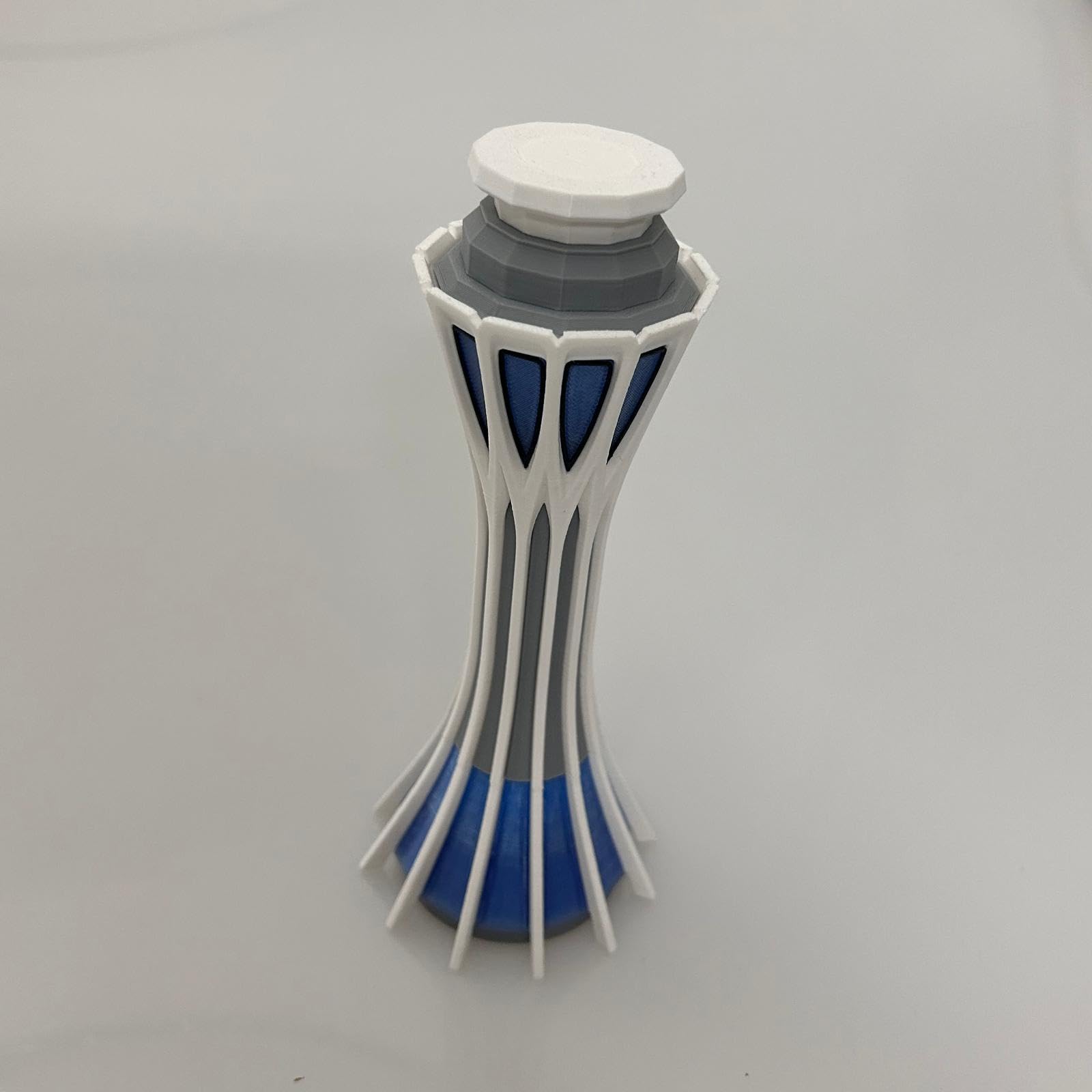 Modello 1/400 della torre dell'aeroporto Modello di scala che costruisce il materiale da collezione dei pp della decorazione del paesaggio della decorazione degli aerei adatto