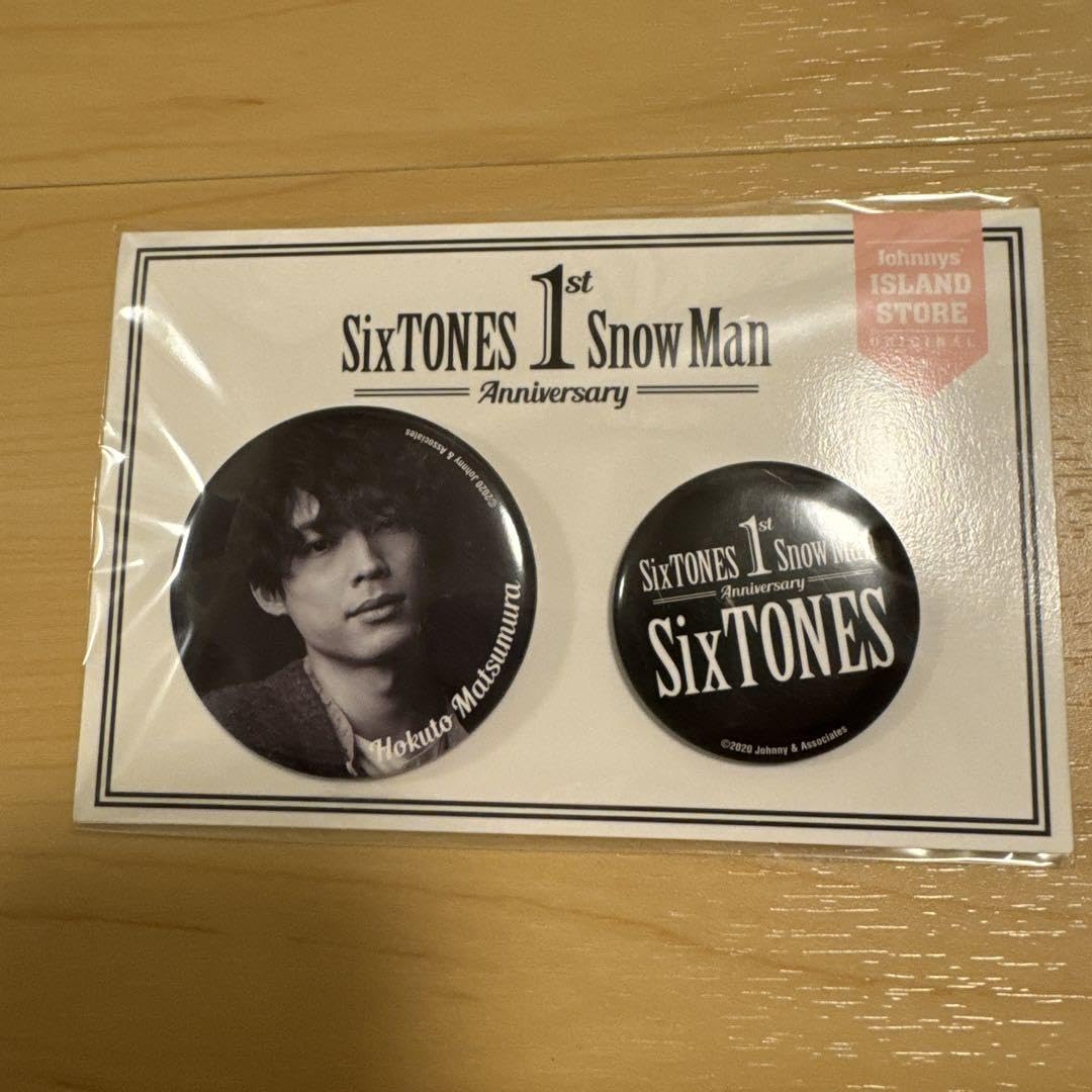 Amazon.co.jp: 松村北斗 SixTONES 1st Anniversary 缶バッジ