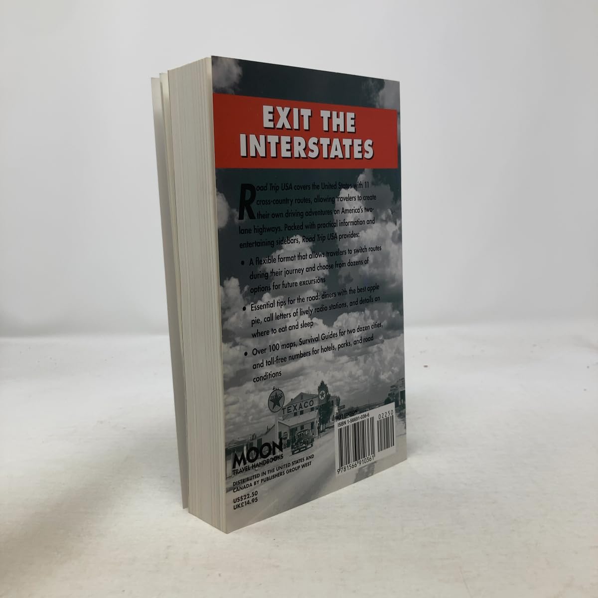Road Trip USA: Cross-country Celebration of America's Two-lane Highways with a Network of Intersecting Routes Between and Beyond the Interstates (Moon Handbooks)