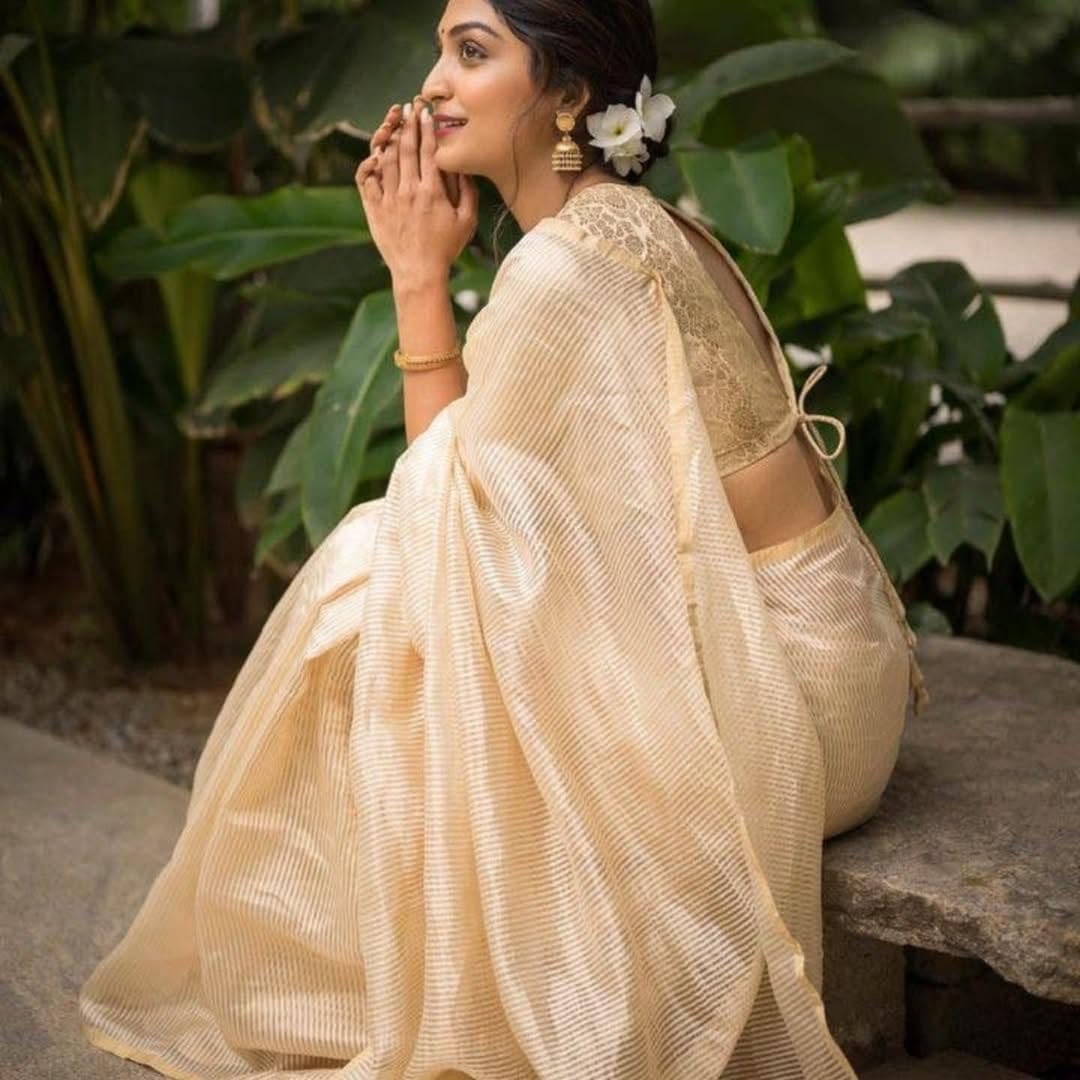 Flosive Women's Kanjivaram Off White Soft Silk With Jaquard Border & Weaving Saree