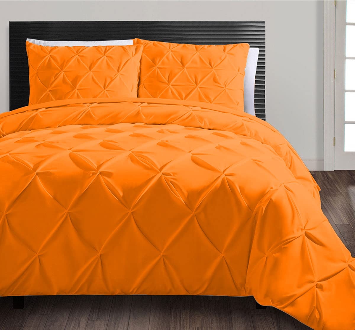 Parure de lit 5 pièces orange pour sublimer une grande chambre parentale